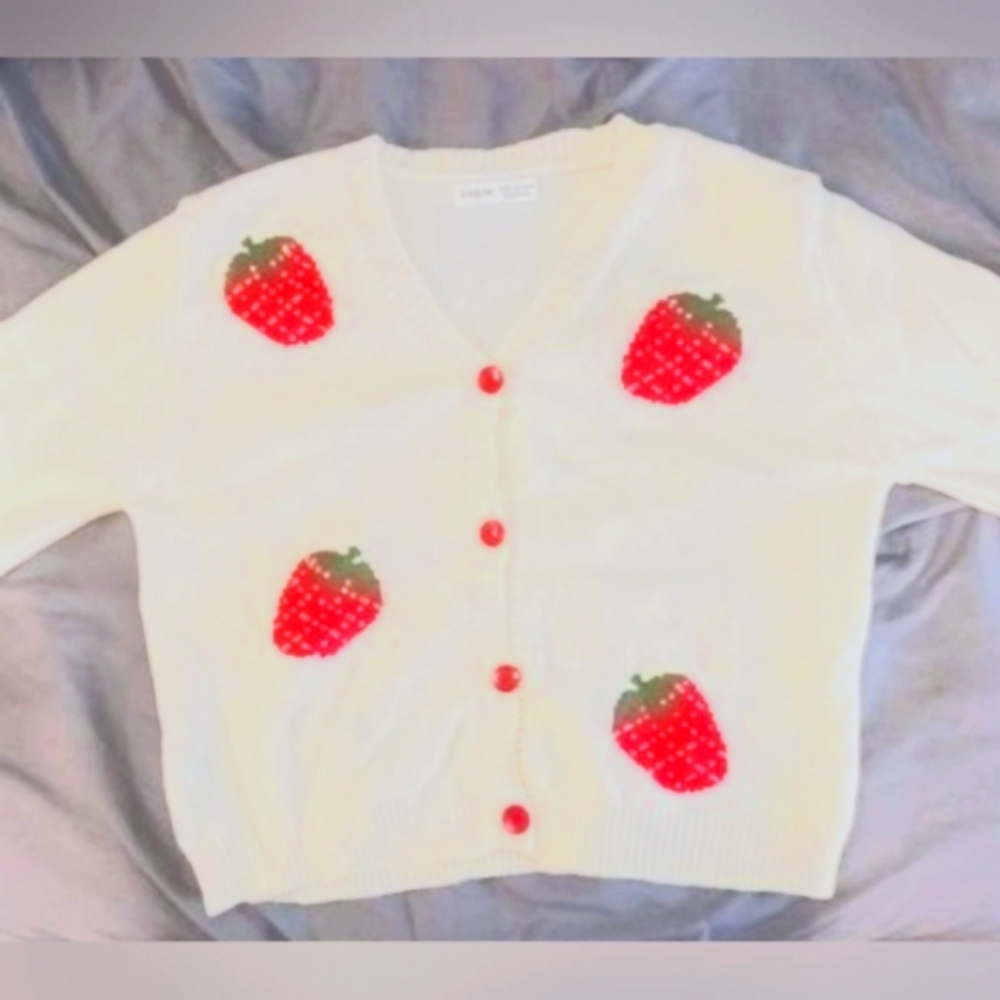 Matching strawberry y2k sweater and pant set